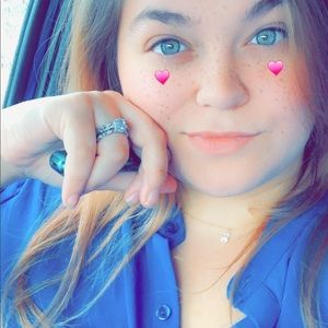 Meet your Posher, Haley